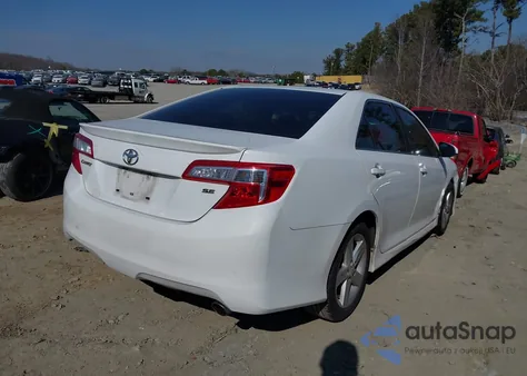 2012 Toyota Camry Se z USA, uszkodzony, nr VIN 4T1BF1FK7CU165736